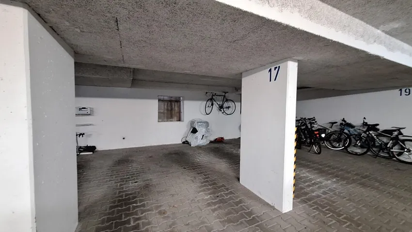 Ihr Fahrzeug in besten Händen – sicher untergebracht in der hauseigenen Tiefgarage