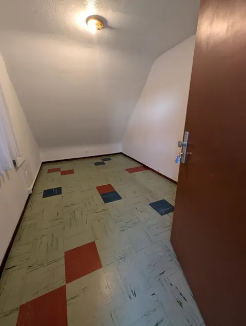 Zimmer außerhalb der Wohnung