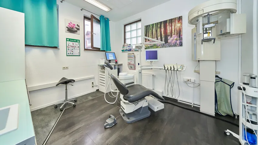 EG-Praxis_Behandlungsraum_01_03
