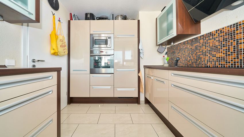 Stilvoller Kochbereich & Mosaik-Akzente