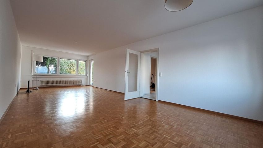 Ihr heller Lebensmittelpunkt mit Austritt ins Freie