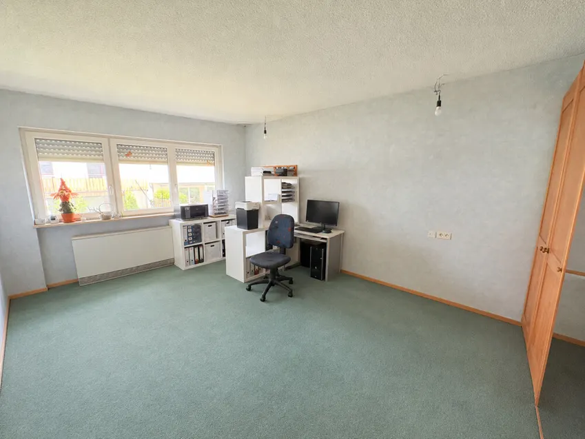 Schlafzimmer 2