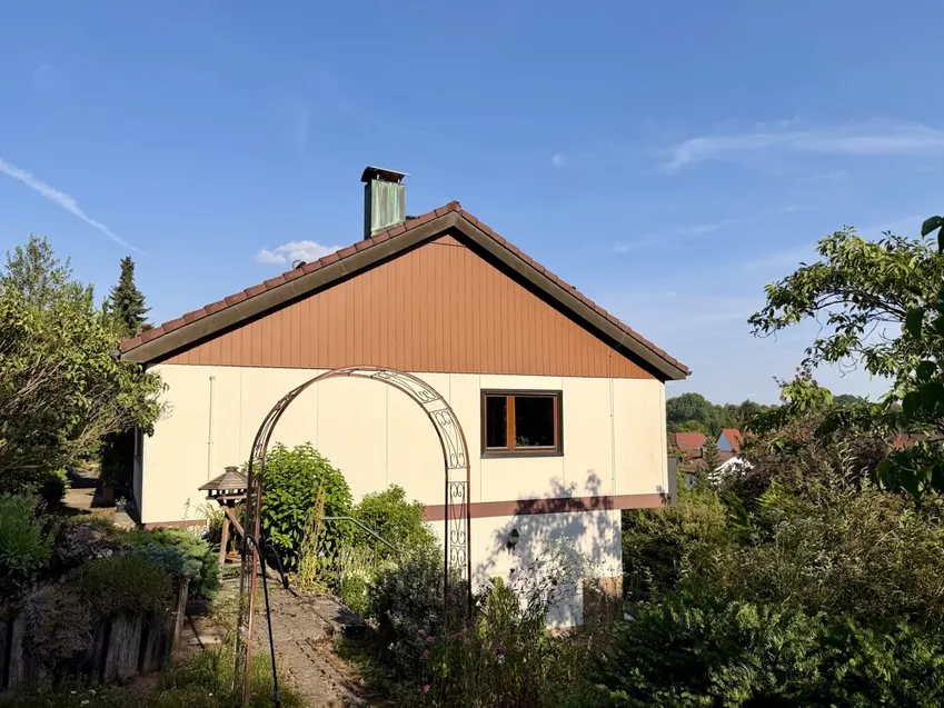 Hausansicht von West ...