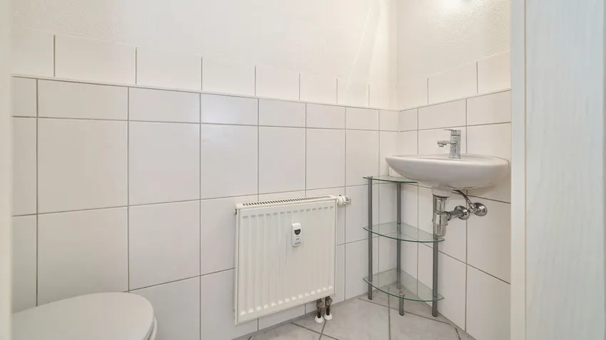 Gepflegt und funktional - das separate WC