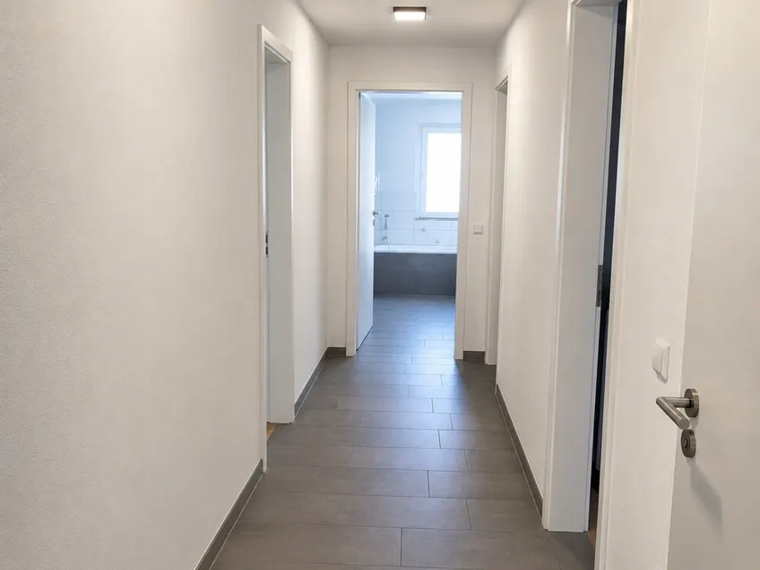 Flur_Leerstand_KI bearbeitet