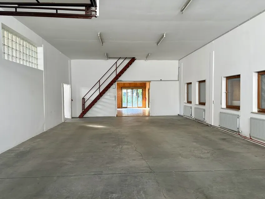 Lagerhalle