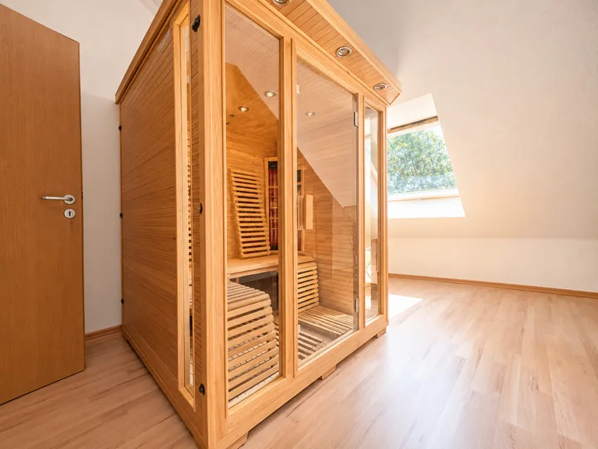 Kinderzimmer oder Office 1 mit Rotlichtkabine