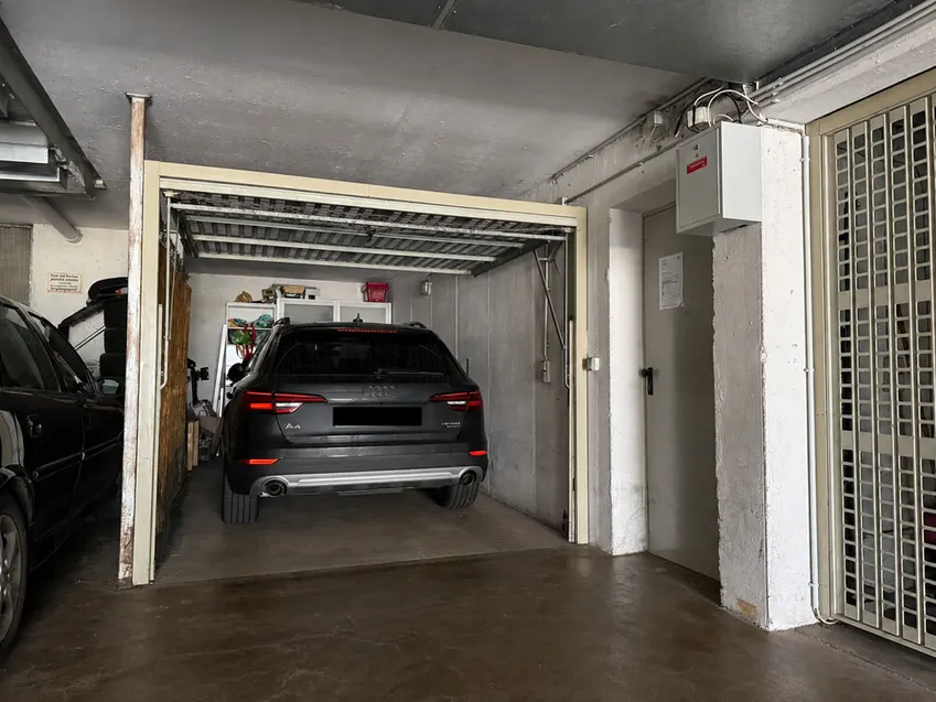 Tiefgaragenstellplatz