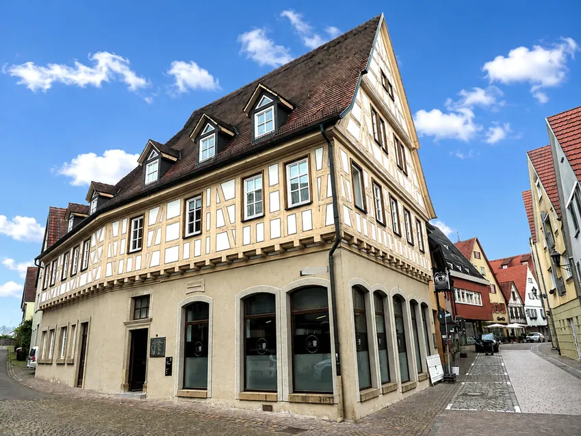 Gebäude 4 und 5