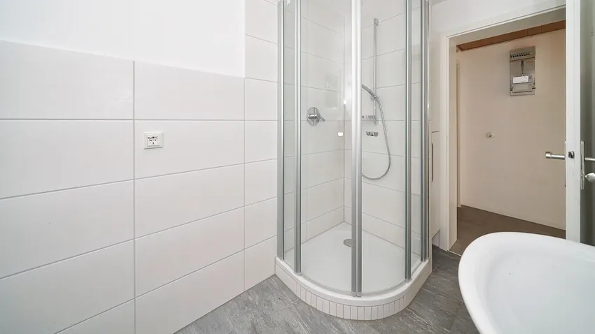 Einliegerwohnung Bad +WC