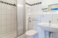 Bad mit Dusche
