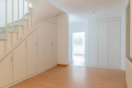 Diele Untergeschoss mit Einbauschränken