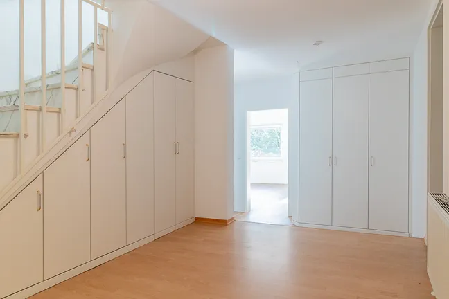 Diele Untergeschoss mit Einbauschränken