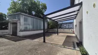 Aufzug und Terrasse