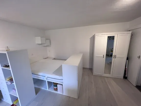 Wohn- / Schlafzimmer