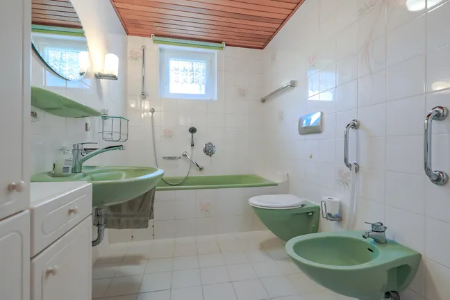 Badezimmer EG