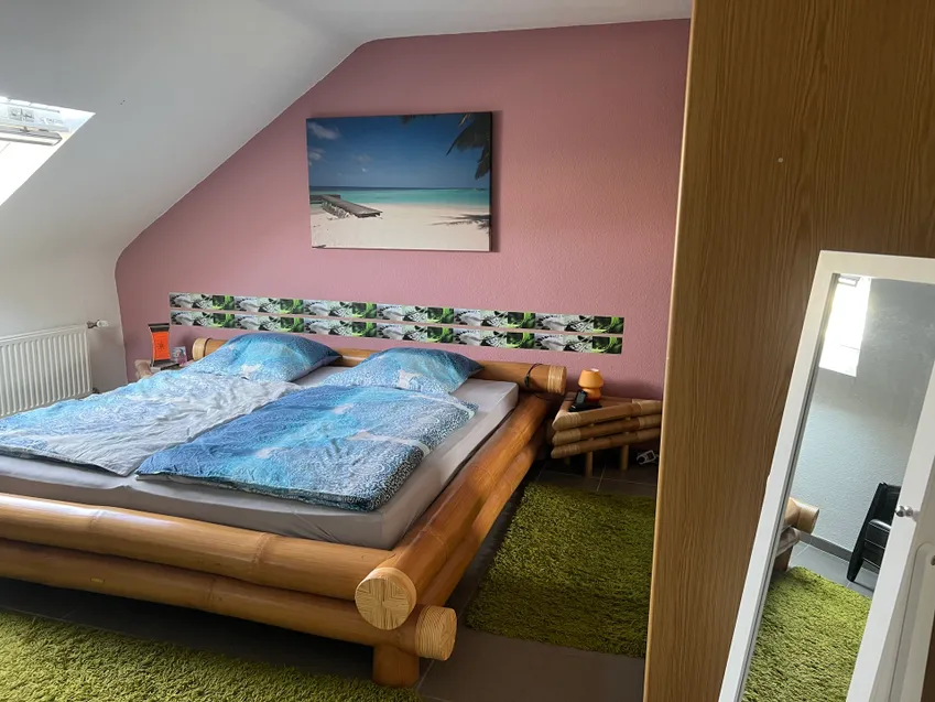 Schlafzimmer 1