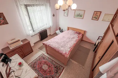 Schlafzimmer 1 OG