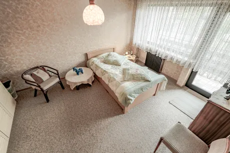 Schlafzimmer 2 OG