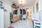 Garderobe EG