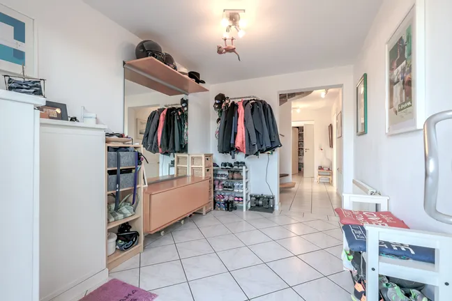 Garderobe EG