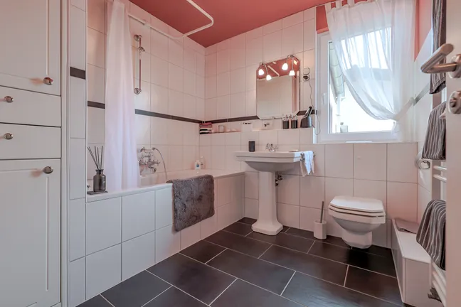 Badezimmer EG