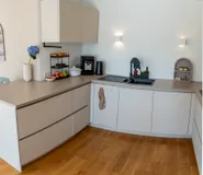 Küche mit Einbauküche