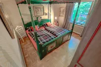 Schlafzimmer EG