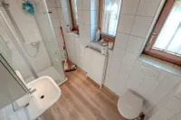 Badezimmer EG