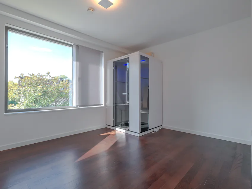 Zimmer 2 OG
