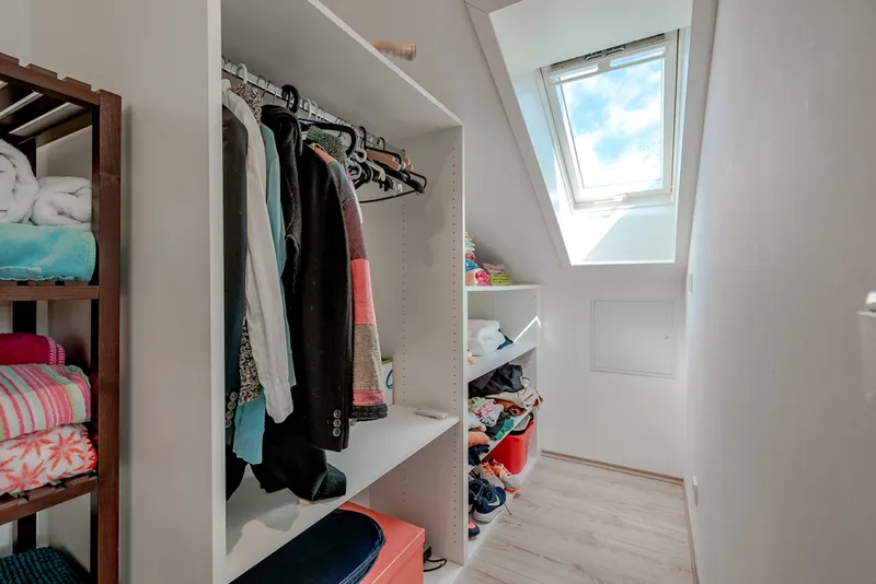 offene Garderobe DG