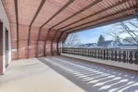 Überdachte Terrasse OG
