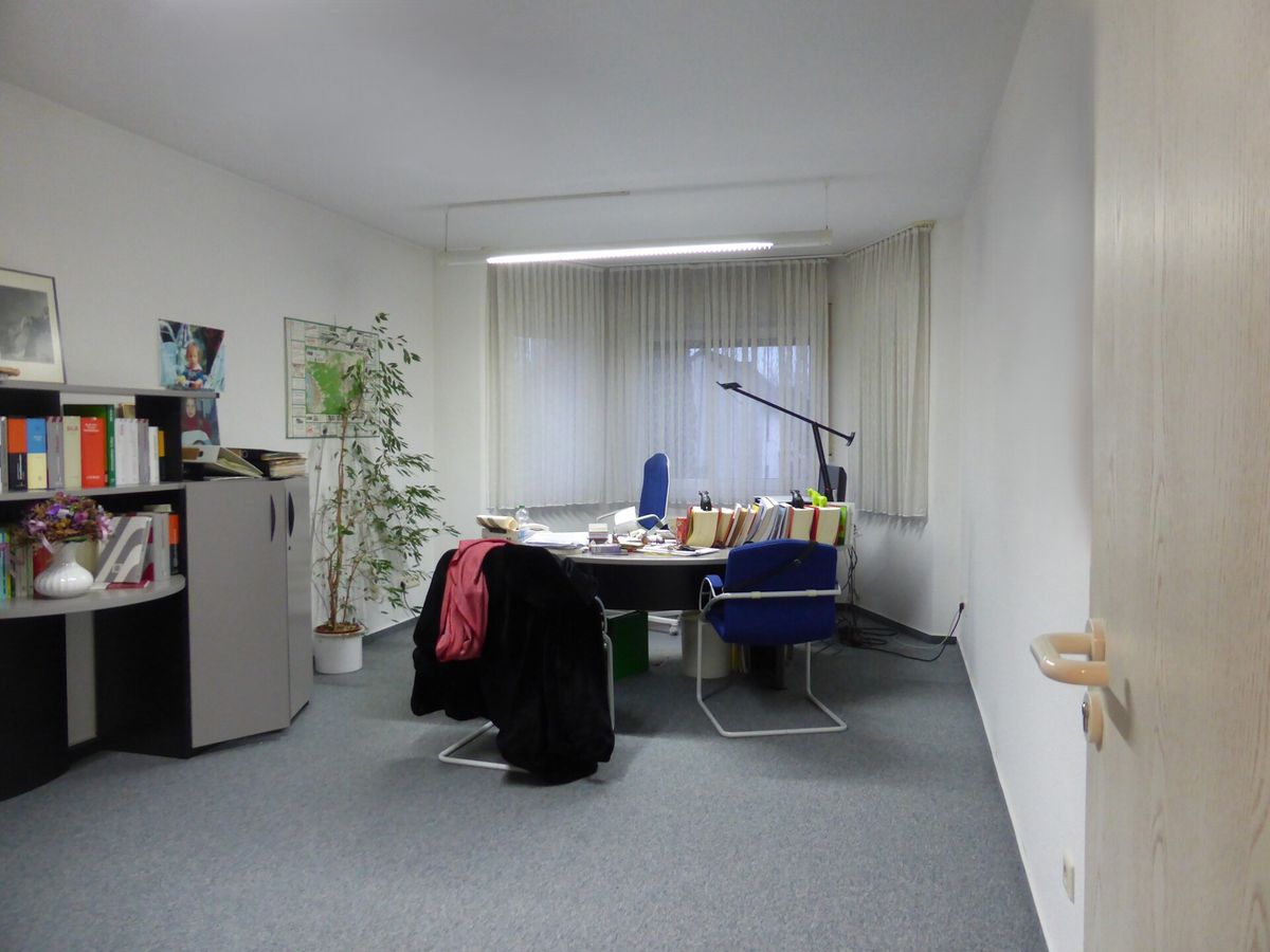 Büro 1