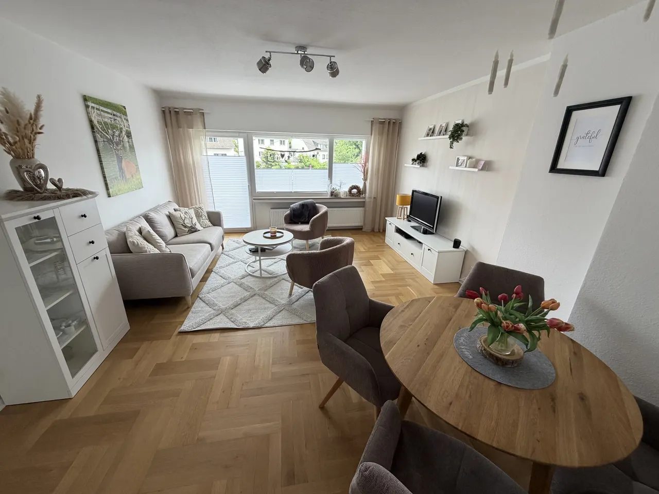 Moderne 4-Zimmer-Dachgeschosswohnung mit 2 Balkonen - Photo 1