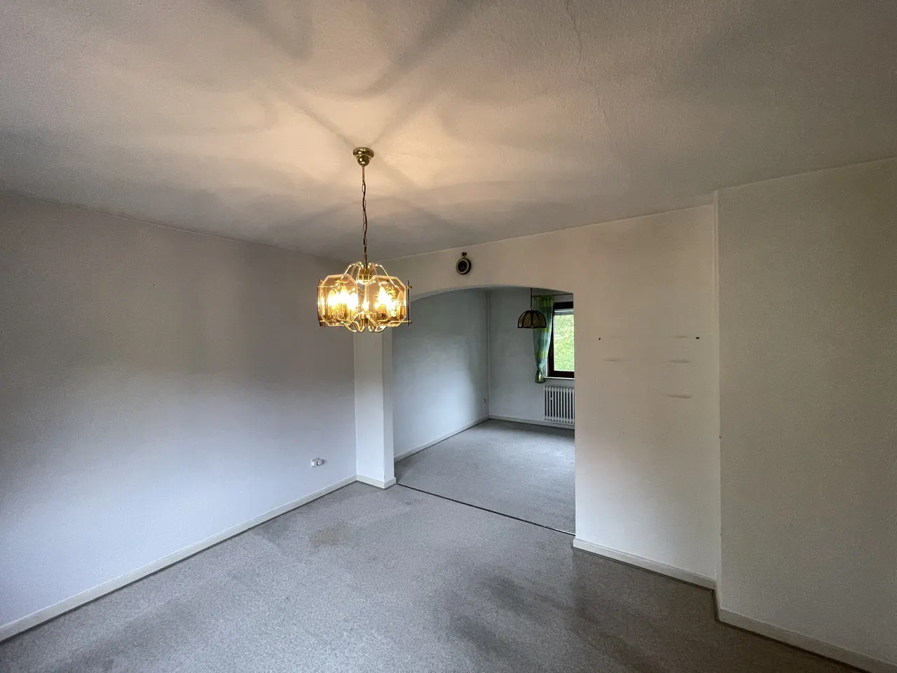 Einfamilienhaus mit großem Garten - Photo 1