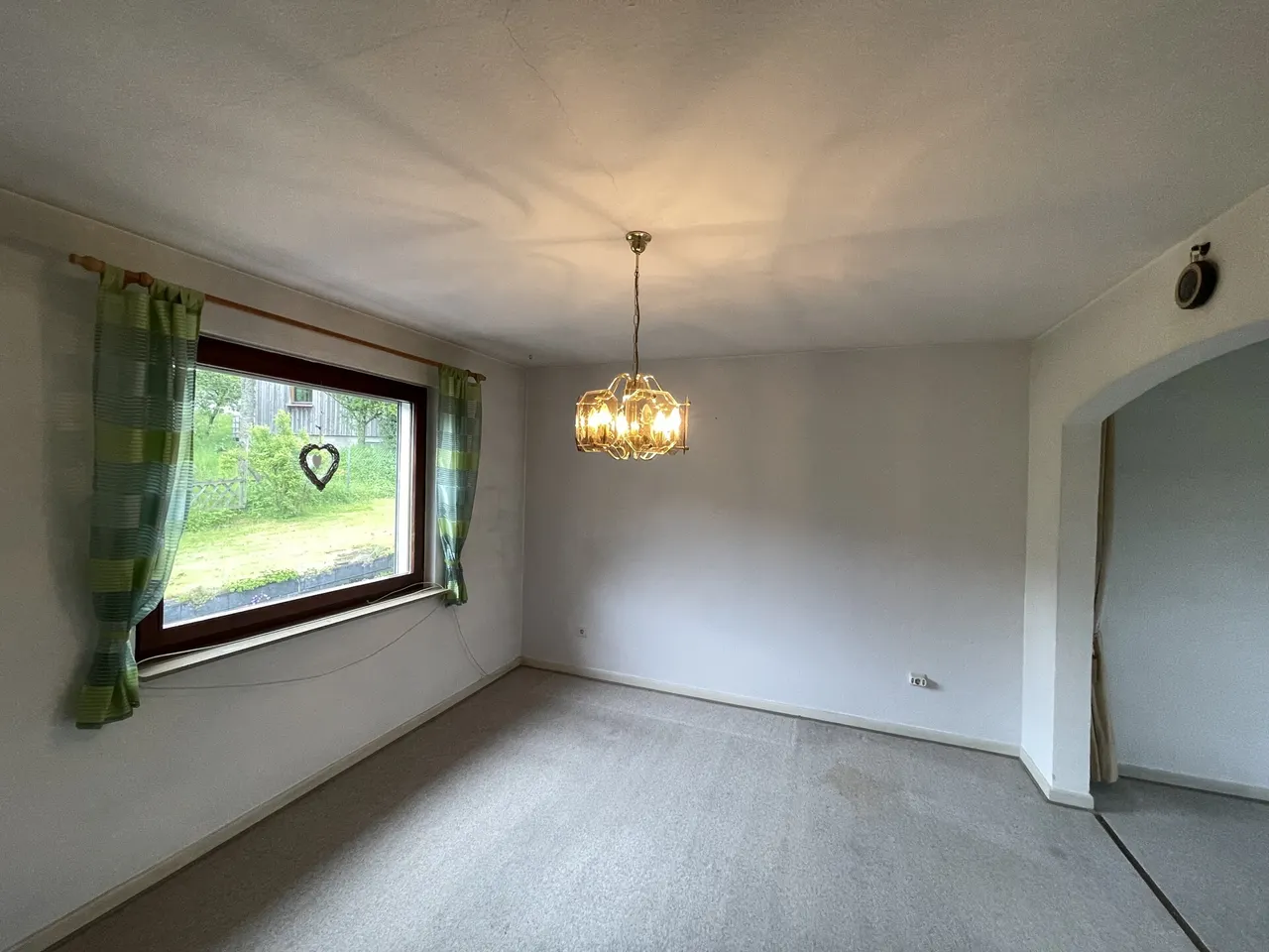 Einfamilienhaus mit großem Garten - Photo 2