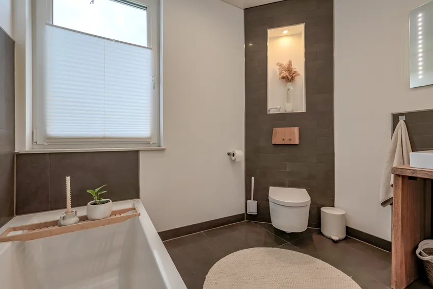 Badezimmer EG
