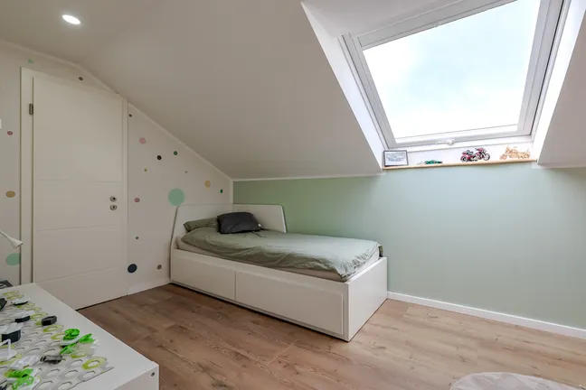 Schlafzimmer 2 OG