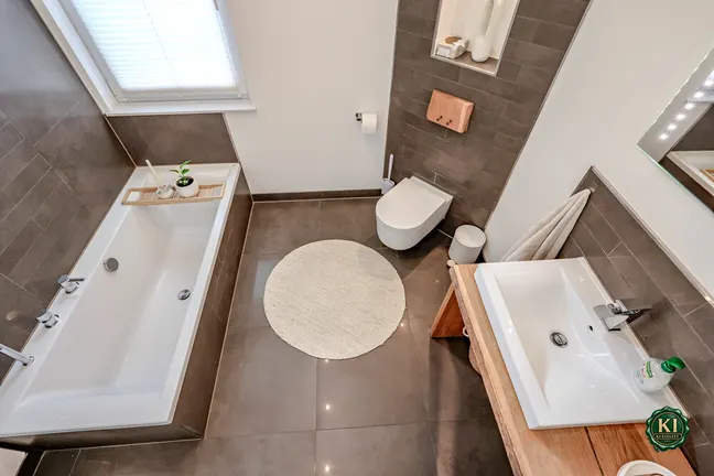 Badezimmer EG