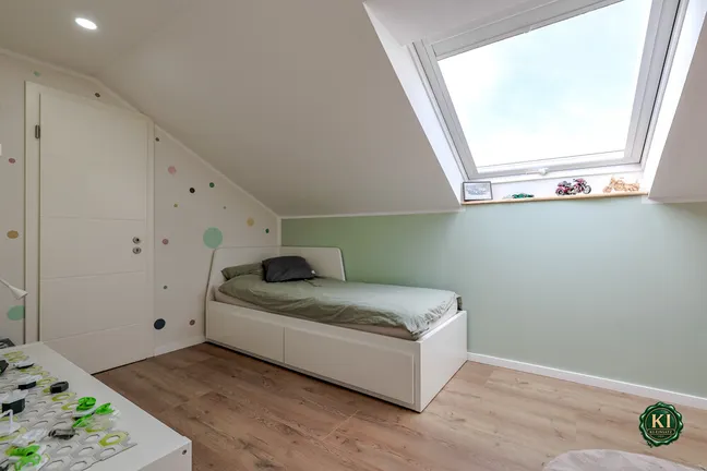Schlafzimmer 2 OG