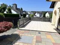 großer Balkon