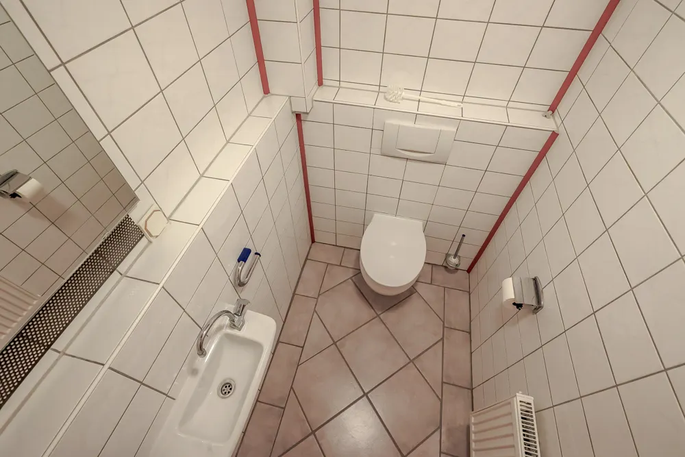Damen-WC Untergeschoss
