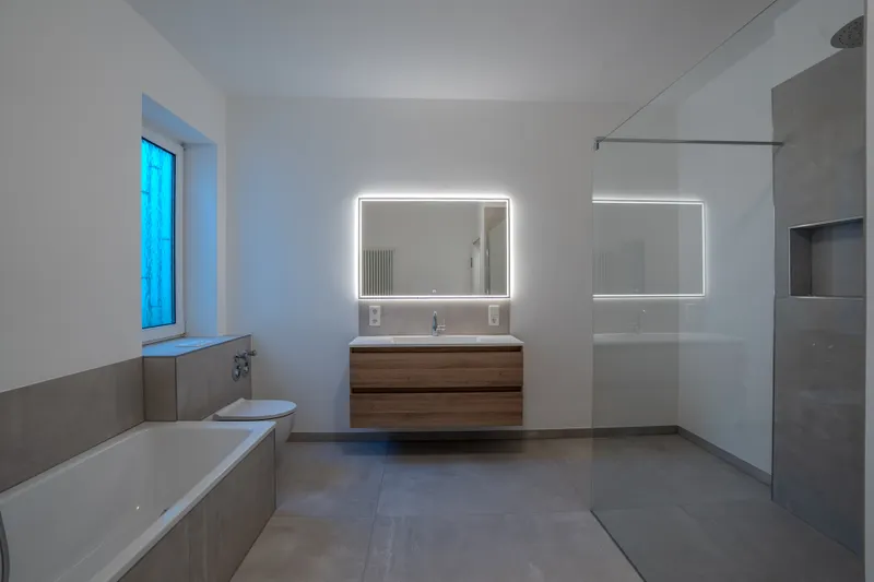 Direkt im Zentrum: 4-Zimmer-Wohnung mit großzügiger Terrasse und viel Wohnfläche