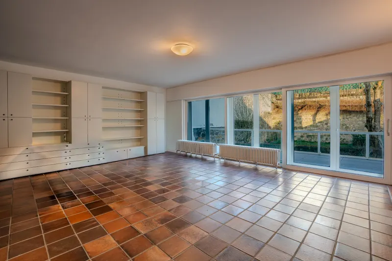 Direkt im Zentrum: 4-Zimmer-Wohnung mit großzügiger Terrasse und viel Wohnfläche