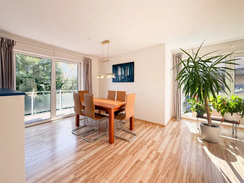 Charmante 3-Zimmer-Wohnung mit Balkon und Gartenanteil in Rösrath-Hoffnungthal