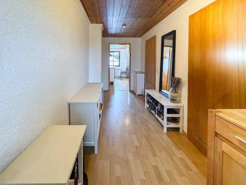 Schöne 2 Zimmer Wohnung mit Gartennutzung und Stellplatz!