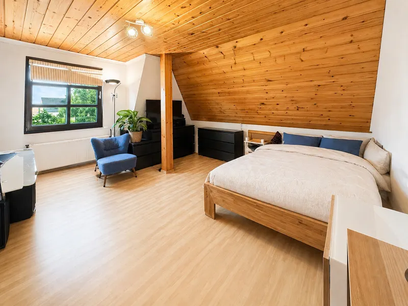 Schöne 2 Zimmer Wohnung mit Gartennutzung und Stellplatz!