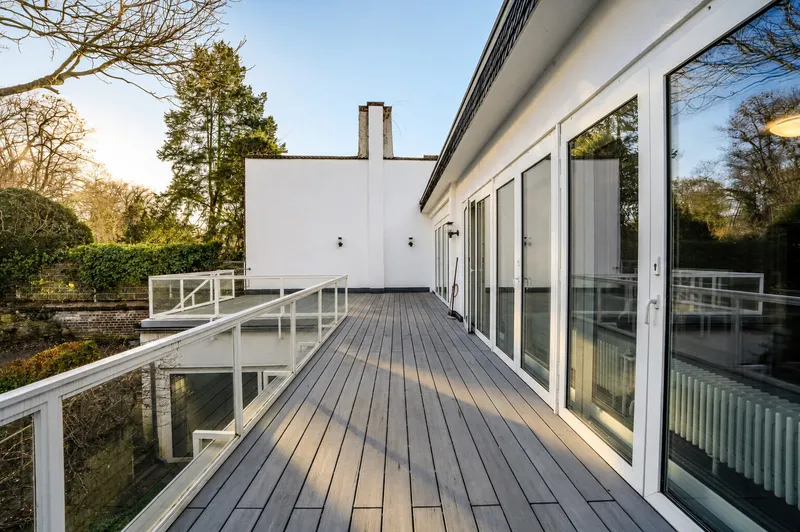 Direkt im Zentrum: 4-Zimmer-Wohnung mit großzügiger Terrasse und viel Wohnfläche - Photo 5