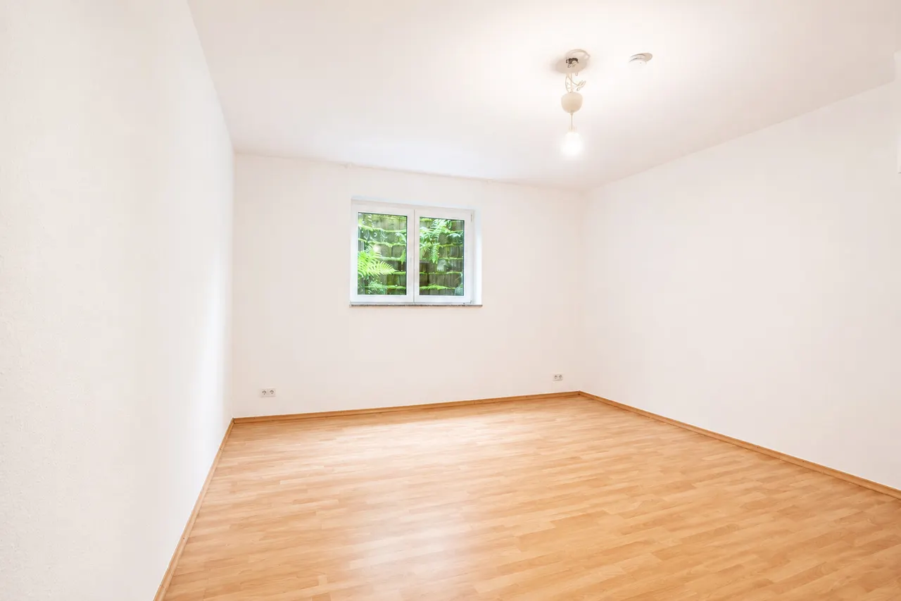 Schön geschnittene 2-Zimmer Souterrain-Wohnung in ruhiger Wohngegend! - Foto 4