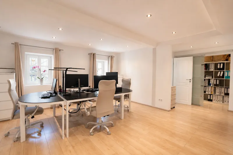 Moderne Bürofläche im Fachwerkhaus zu vermieten
